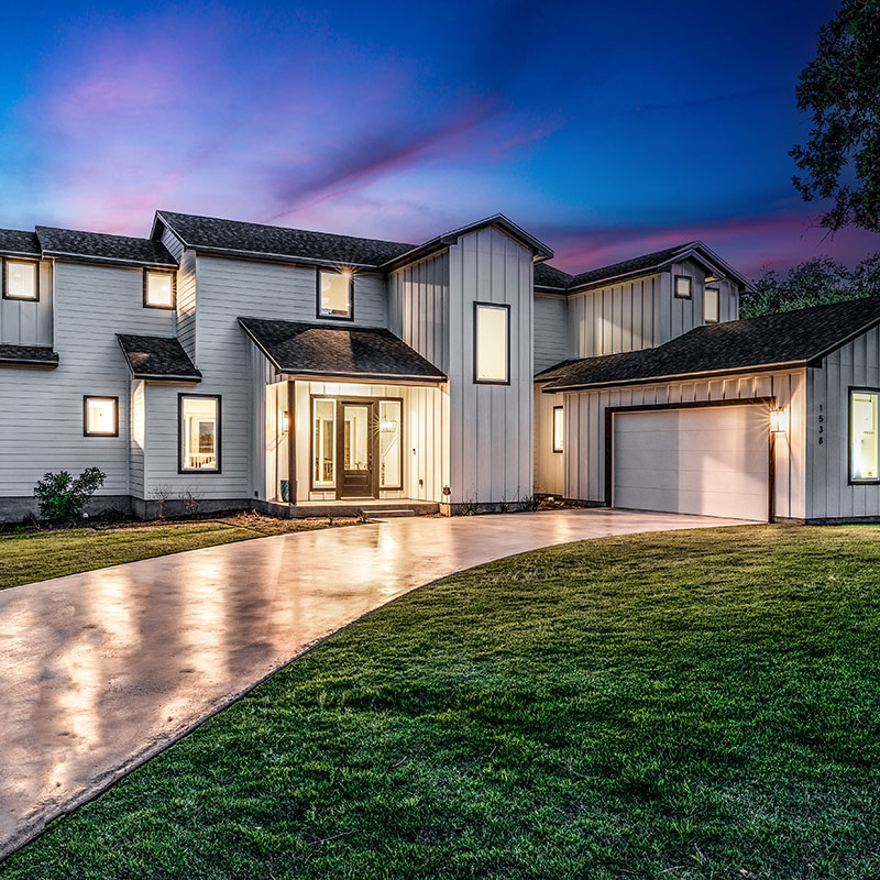 Custom Home Builder Lake LBJ Christopher's Custom Homes  | Lake front home