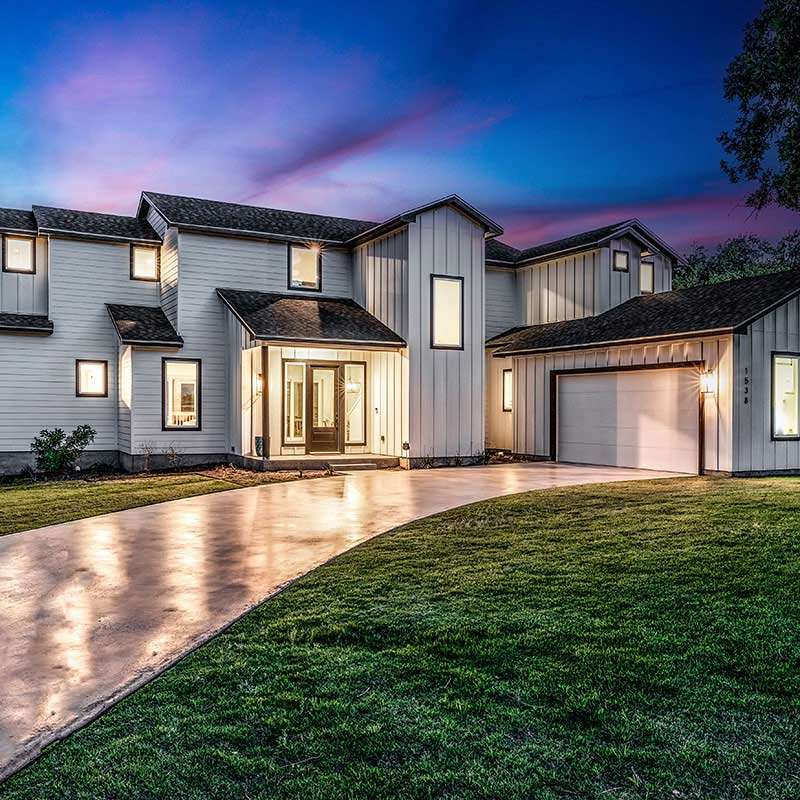 Custom Home Builder Lake LBJ Christopher's Custom Homes  | Lake front home